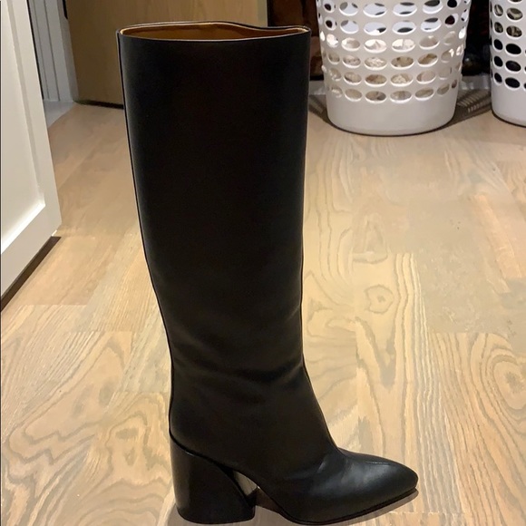 chloe wave boots